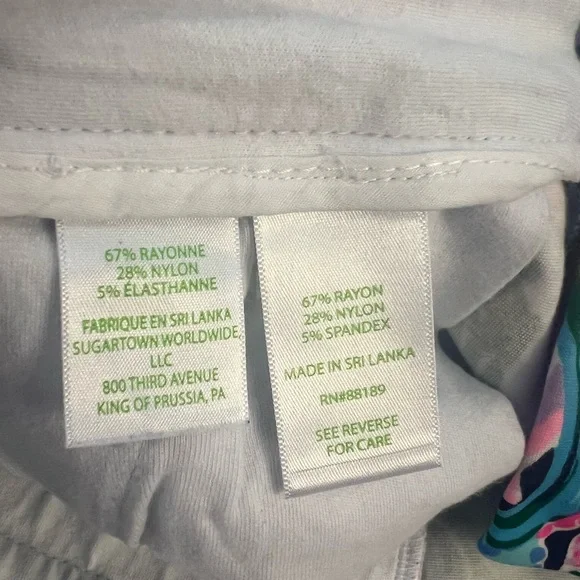 Lilly Pulitzer Callahan Knit shorts, High tide navy, Bringing Mermaid back sz 6 - Picture 5 of 5